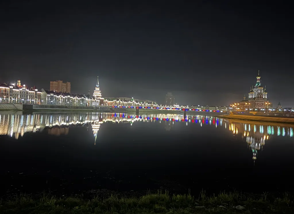 Уютная квартира у Набережной и Арены