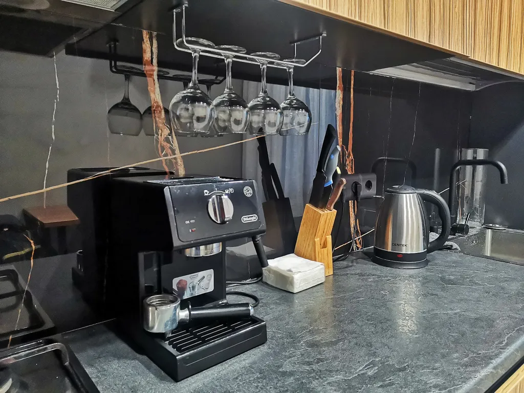 ТЕРРА48 | Апарты ТерраБлэк|Terra Black с проектором и видом на храм