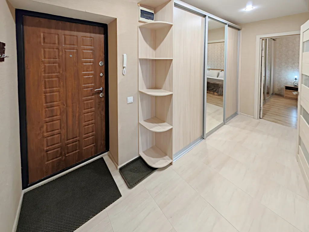 Квартира Шикарная двухкомнатная квартира у ТЦ Мега — Самара