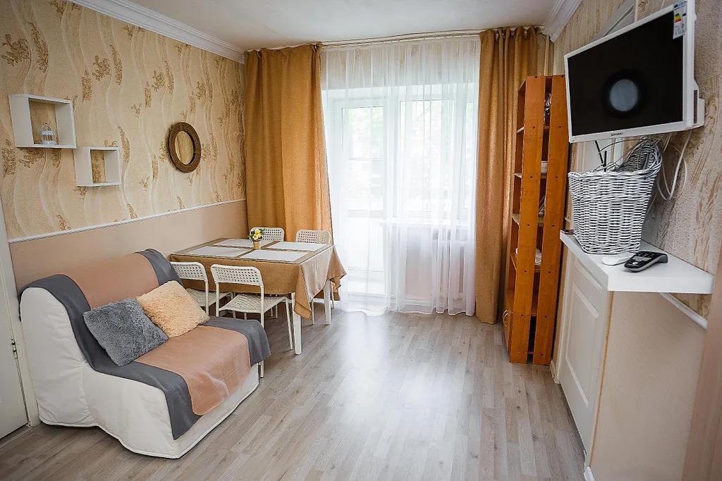 HappyGreenAppartments-апартаменты рядом с центральной улицей города