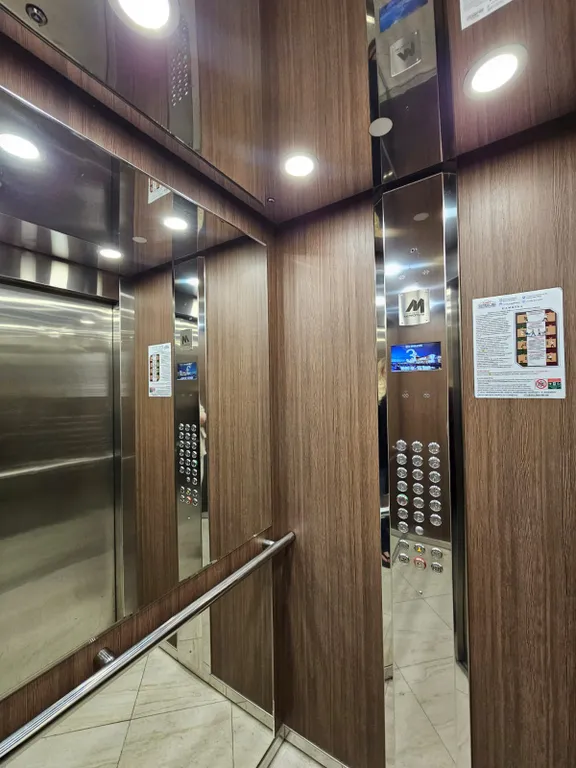 Квартира с видом на море и дизайнерским ремонтом в ЖК Метрополь