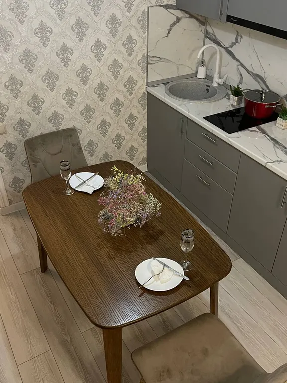 Уютная и очень чистая квартира с новым дизайном, с видом на лес