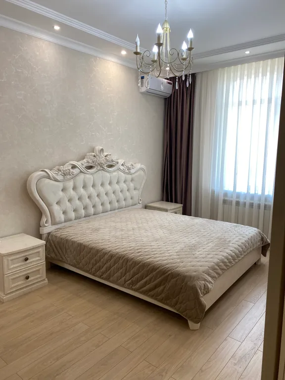 Уютная квартира в центре города с видом на горы