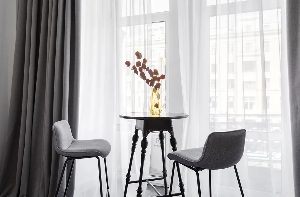 Апapтаменты с новым дизайнeрcким рeмонтом, пaнopамным видом на Невcкий