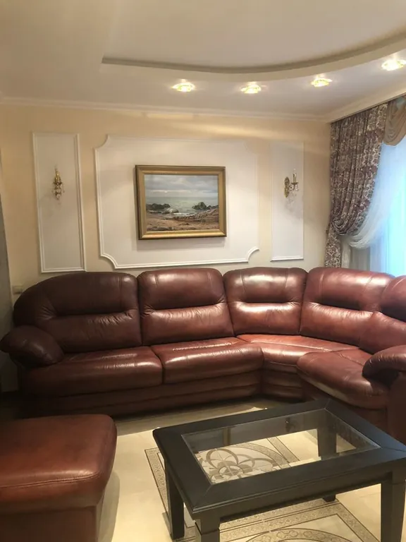 Таунхаус на береговой линии песчаного пляжа с бассейном