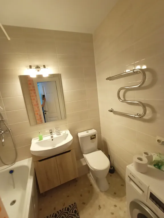 Евро 2-комнатная квартира, новостройка Метропарк в центре