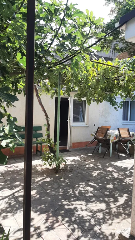 Коттедж Уютный домик в центре города — Севастополь