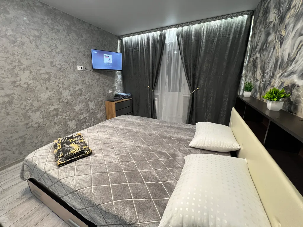 Квартира с новым ремонтом в самом центре города