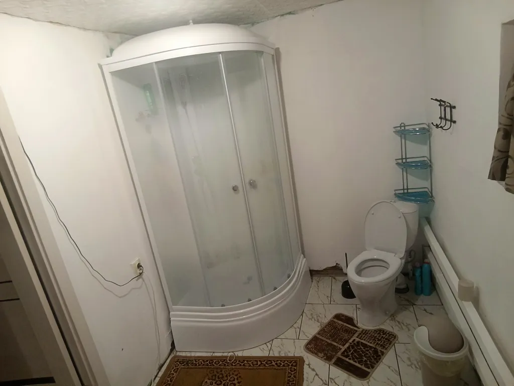 Уютный семeйный домик в тихом и спокойном районе