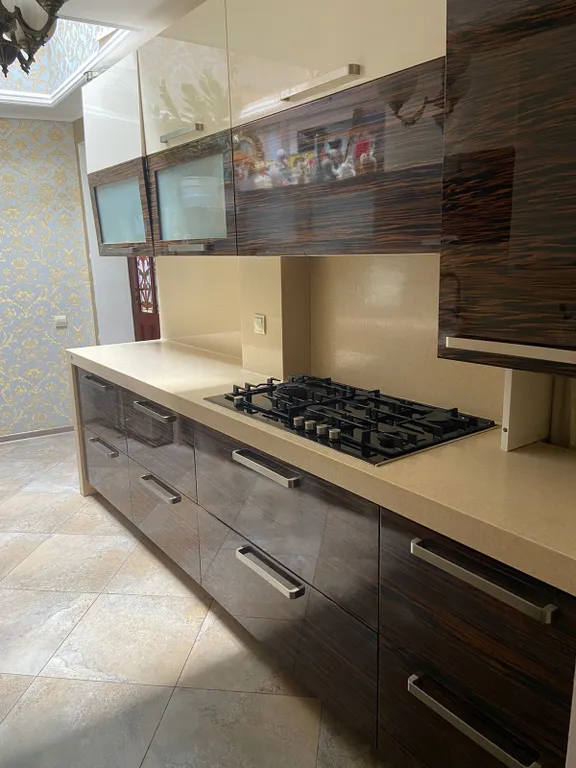 Коттедж 4-комнатный Дом — Ялта