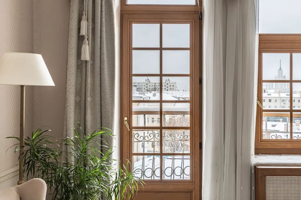 Квартира 4-комнатная квартира в центре с собственной парковкой — Москва