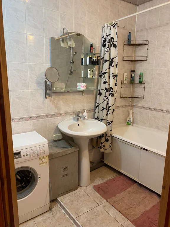 Большая уютная квартира в центре Дзержинского района