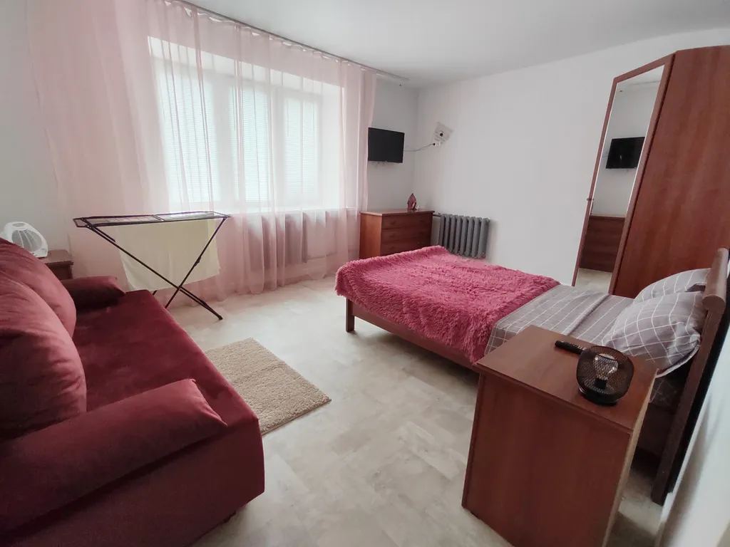 Двухкомнатная квартира в центре города — аренда посуточно в Саранск