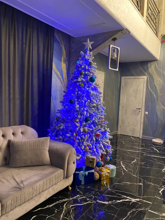 Шикарный и просторный двух этажный коттедж со вторым светом и баней