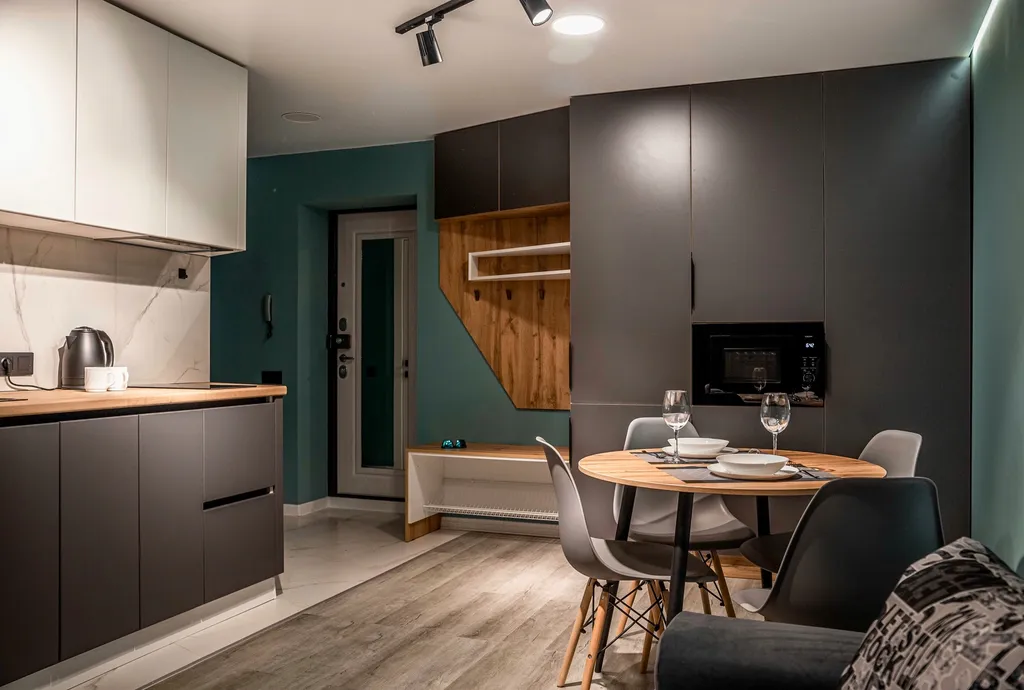 Уютная квартира с дизайнерским ремонтом в центре города.