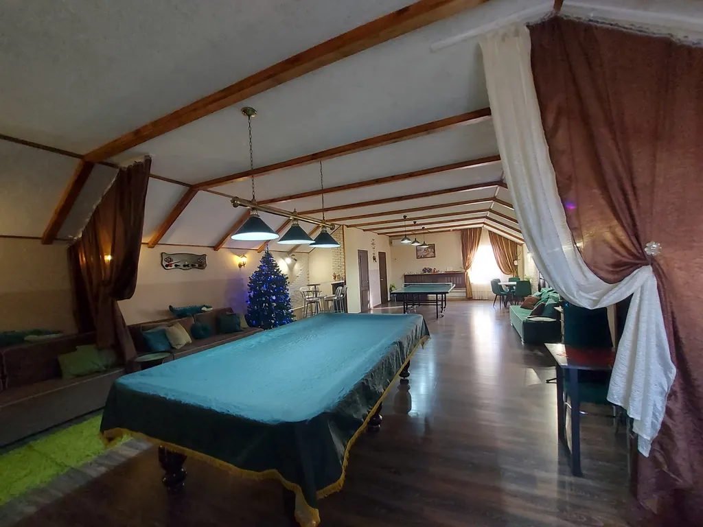 Коттедж Марианна с бильярдом, теннисом, сауной и бассейном