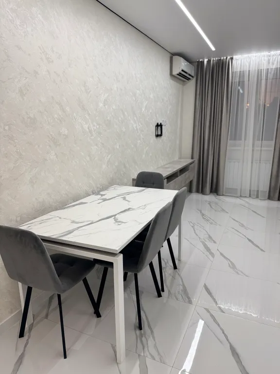 Просторная двухкомнатная квартира расположенная в живописном районе