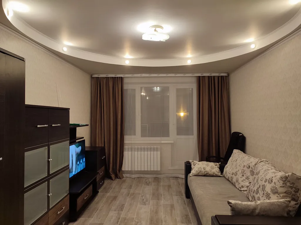 2-х комнатная квартира в новом центре города — аренда посуточно в Тобольск