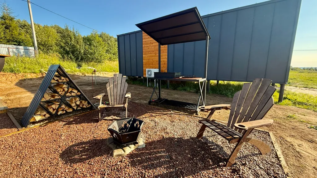 Lodge with pool (дом на берегу рыбинского водохранилища)