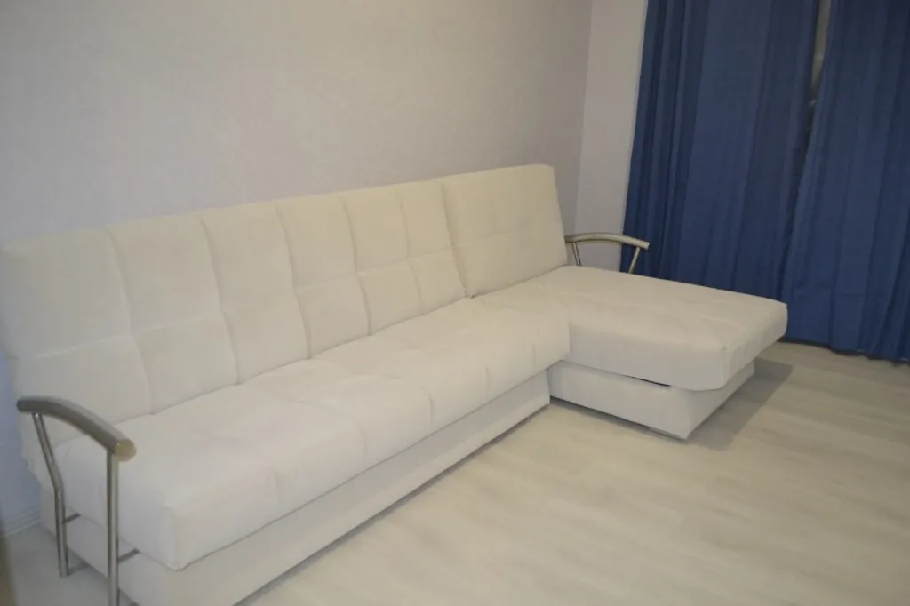 Евродвушка с компьютером, принтером, новой кроватью