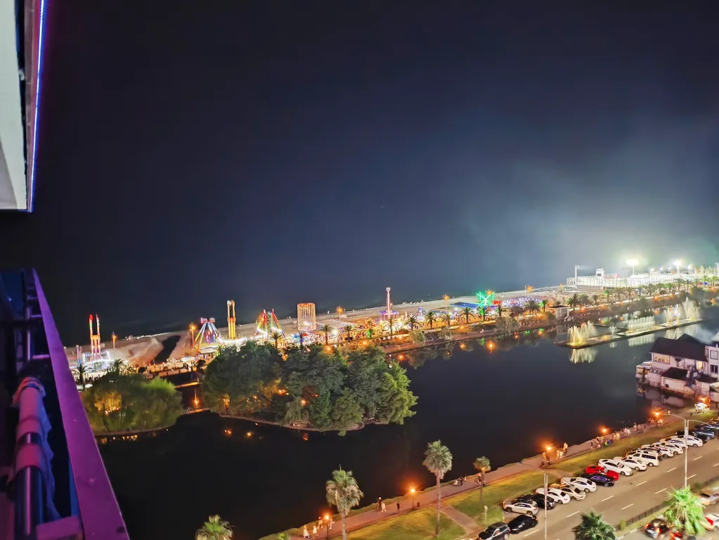 Апартаменты для отдыха в Батуми, 1 линия от моря