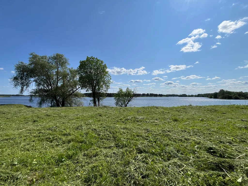 Дом на берегу Волжского водохранилища