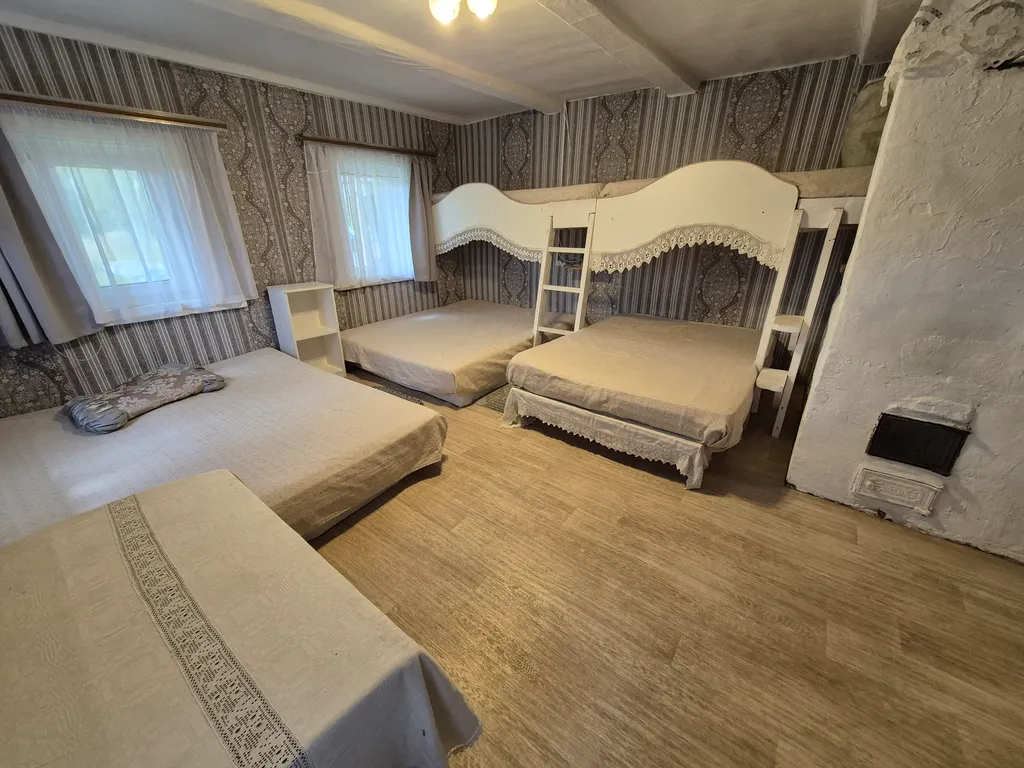 Деревенский дом, как в детстве, у реки Березена