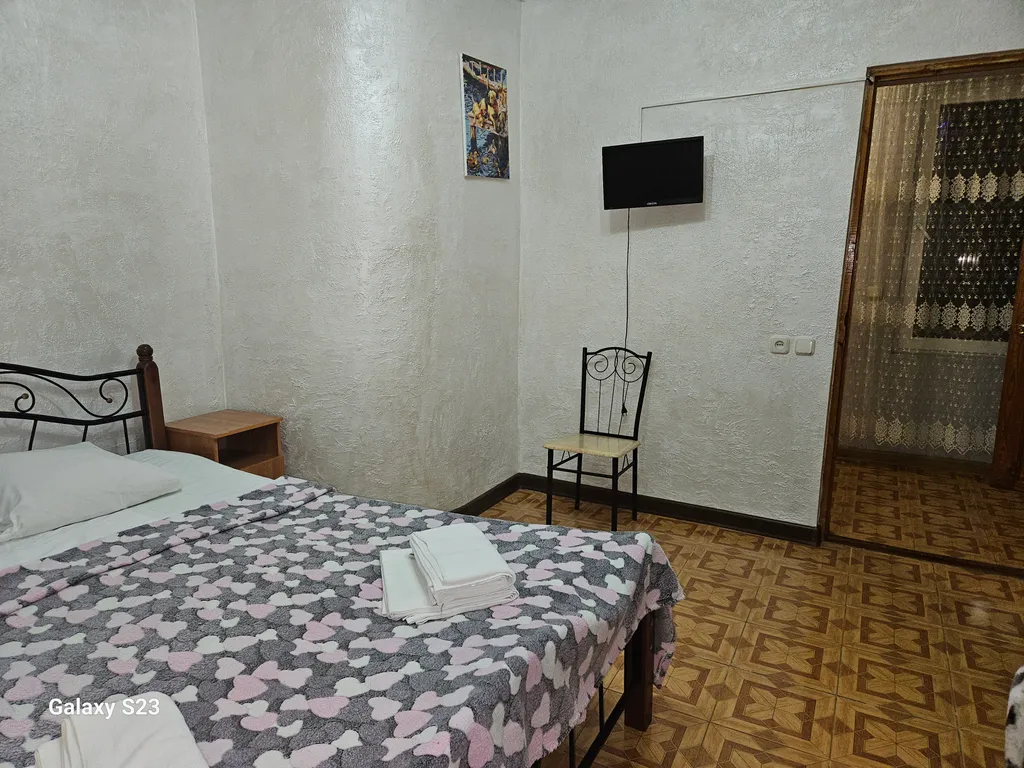 Квартира Квартира Гостевой дом в тихом уютном месте, рядом с морем — Сухум