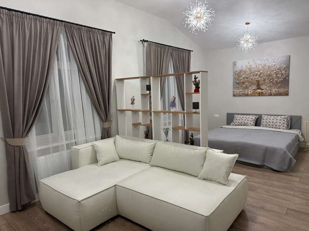 Уютный дом у леса