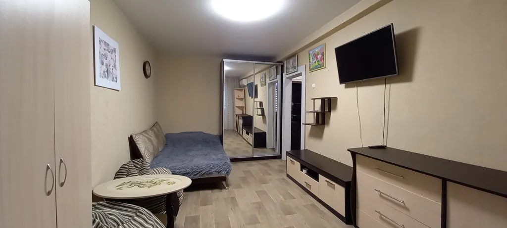 Уютная чистая теплая квартира в спальном районе города — аренда посуточно в Севастополь