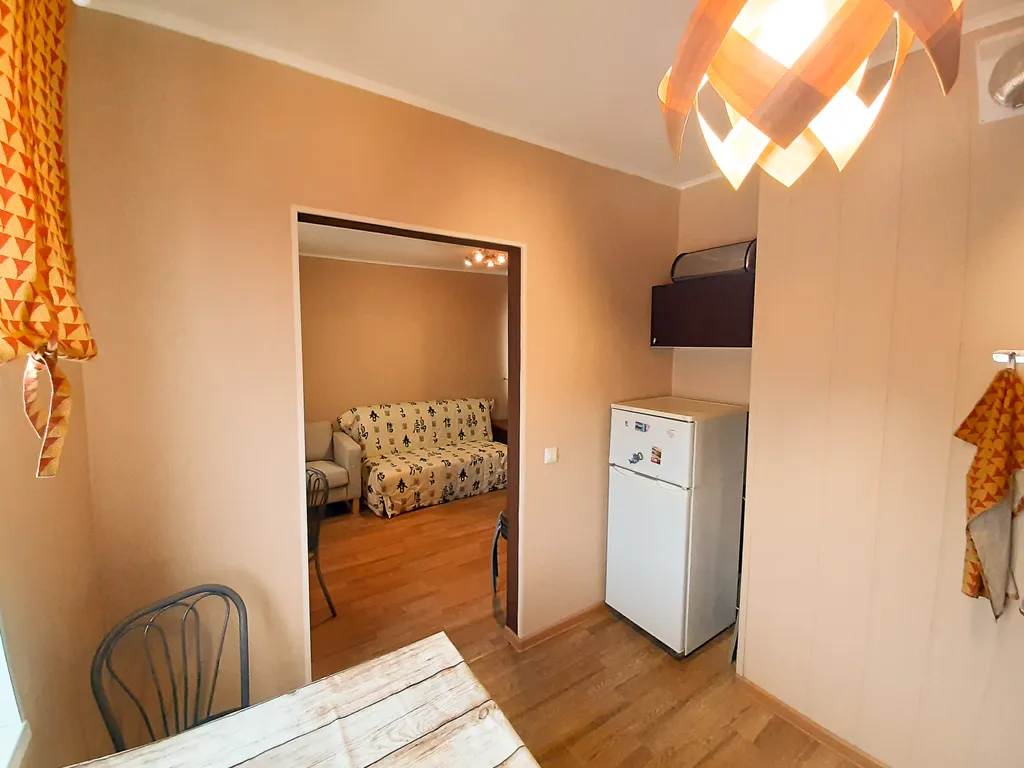 Светлая квартира в тихом месте недалеко от центра