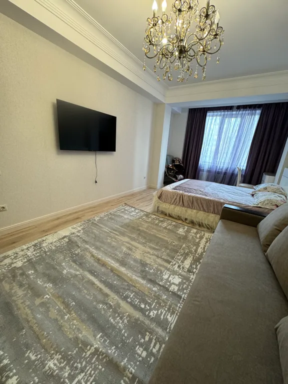 Светлая и уютная квартира с новым ремонтом в центре города