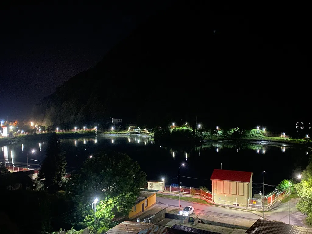 Студия с видом на озеро