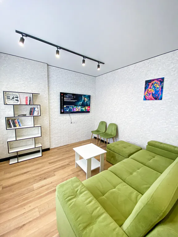 Шикарная евродвушка с красивым видом из окна