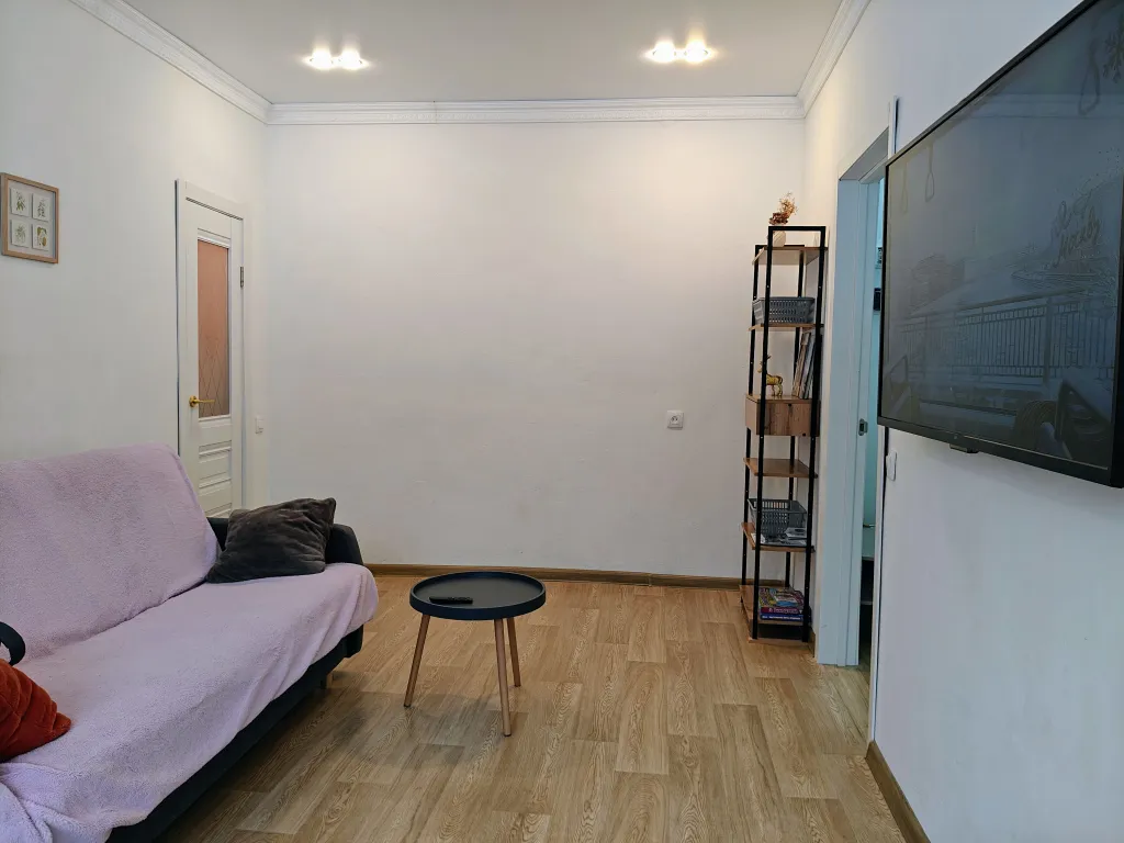 Обновленная двушка в центре