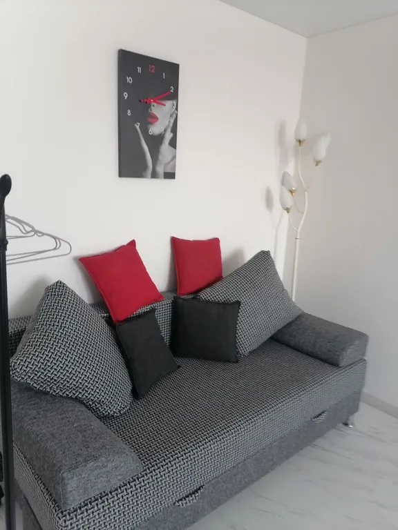 Уютная, светлая квартира в новостройке на въезде в город