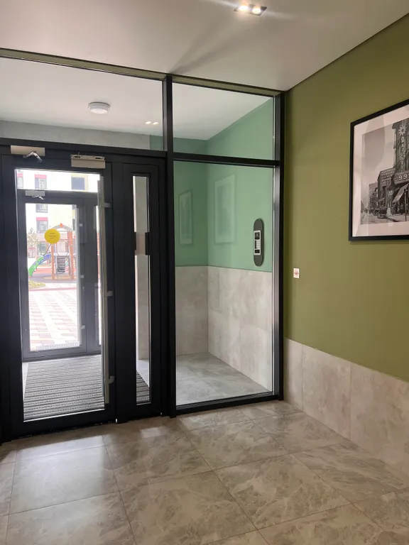 В центре, левый берег, рядом возле Хан Шатыр, кардиология, ННЦМД