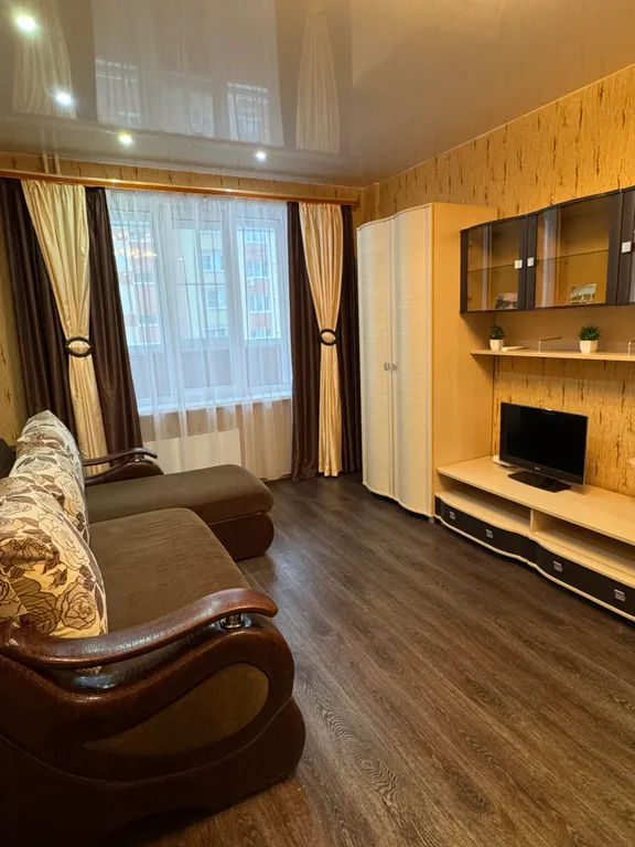 1-комнатная Квартира — аренда посуточно в Псков