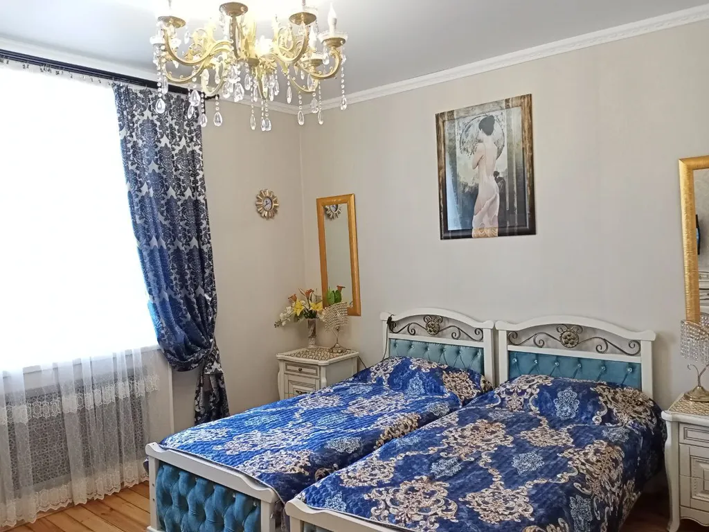 Двухкомнатные апартаменты рядом с озером