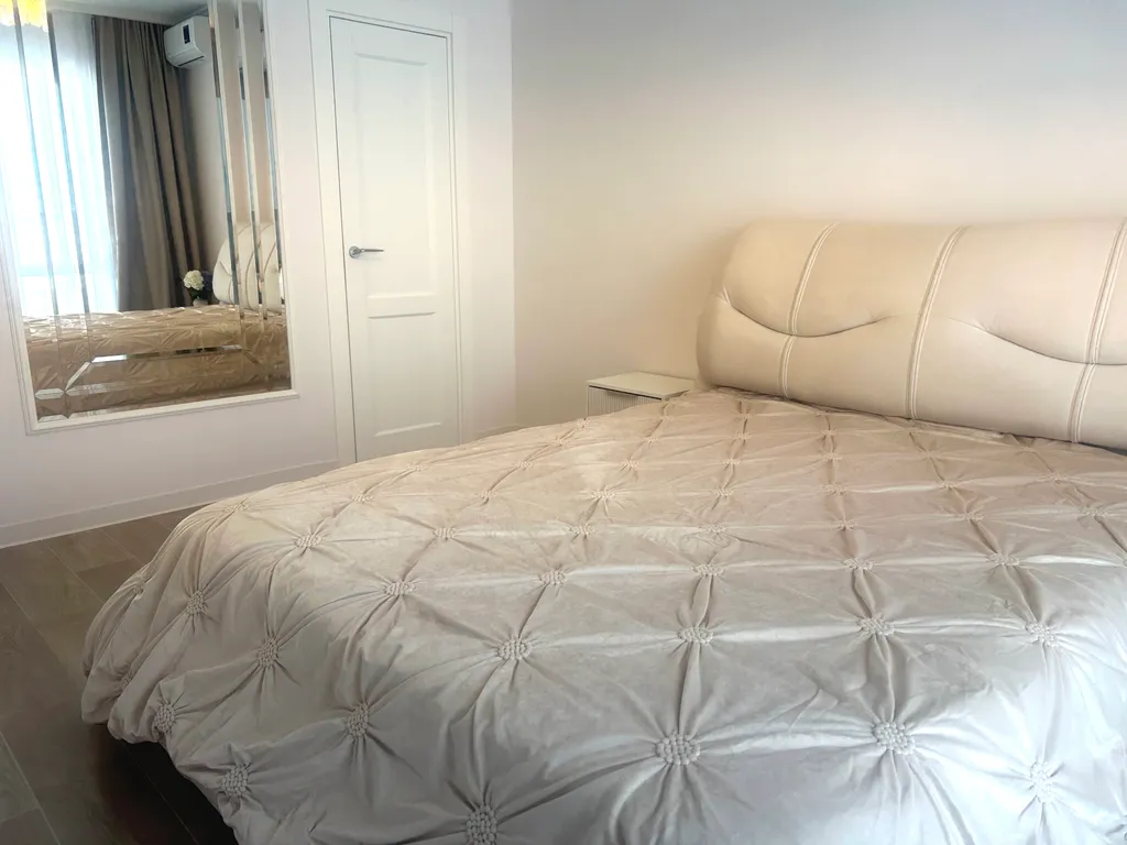 Стильные апартаменты Rich с шикарным видом на город и реку Амур.