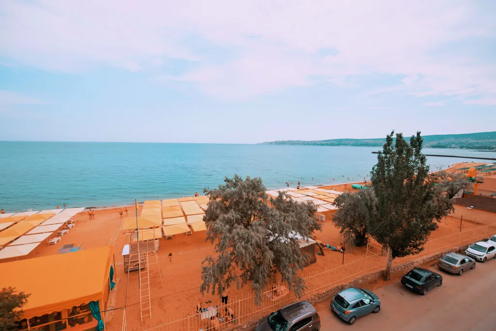 Трёхместный номер с видом на море