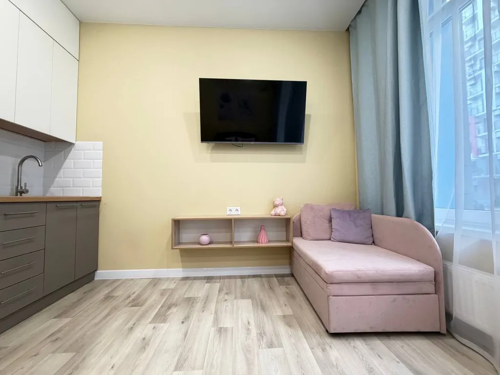 Уютная студия для трех гостей