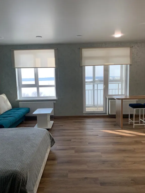 Уютная квартира на набережной с видом на пруд