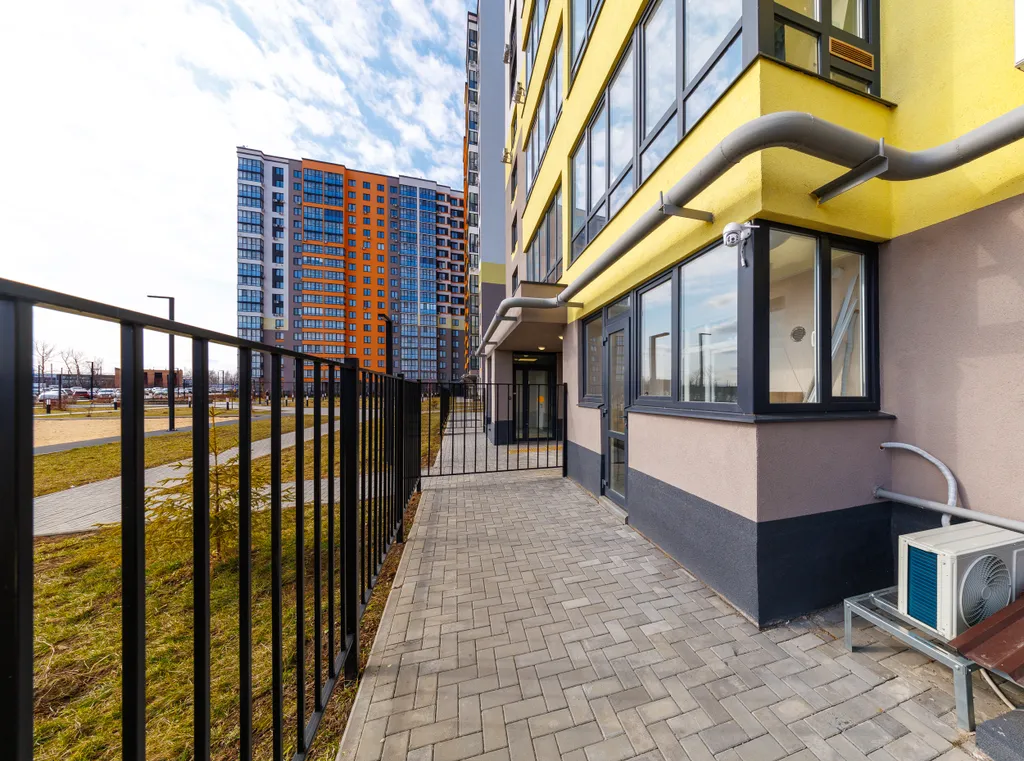 Квартира с дизайнерским ремонтом с уникальной придомовой площадкой