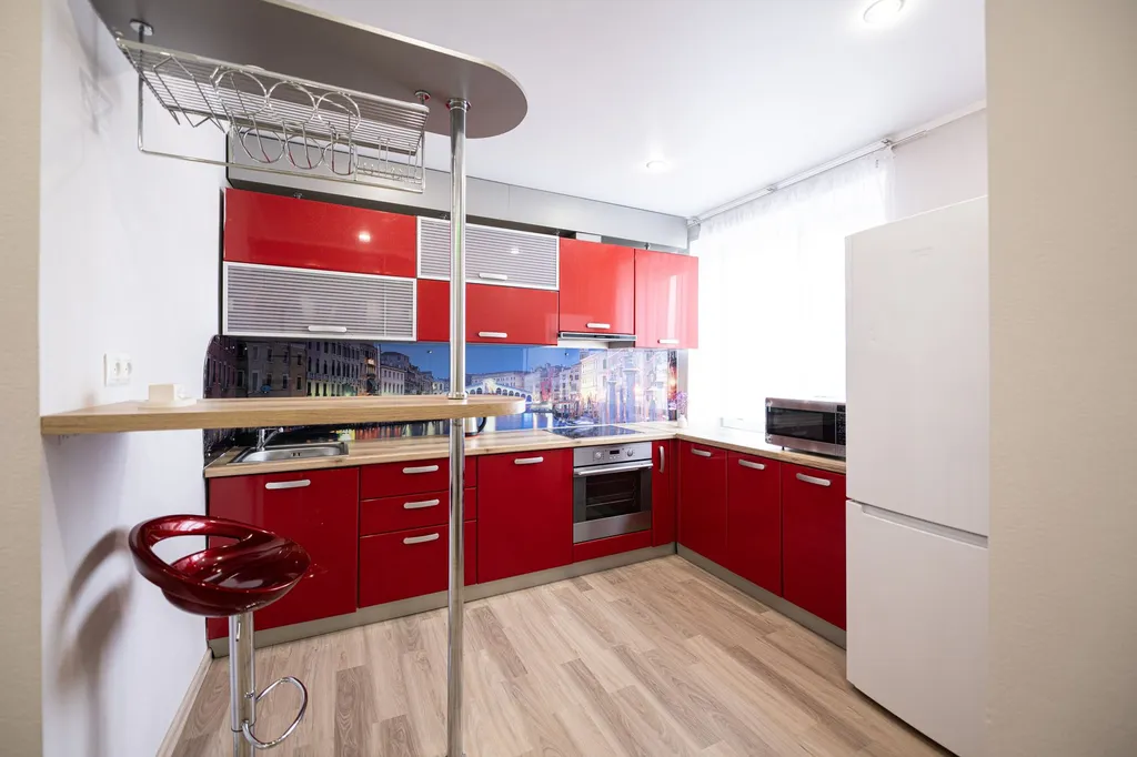 Комфортная квартира на площади Революции