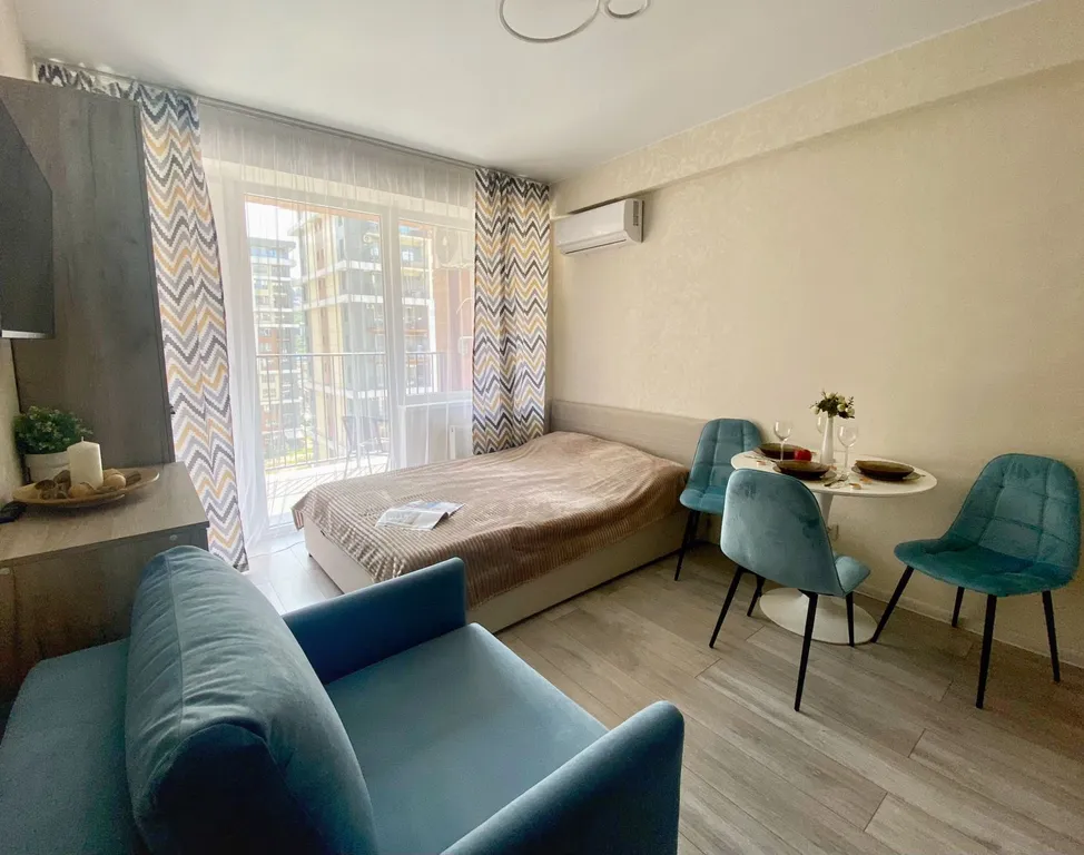 Апартамент с видом на море и в трёх минутах от пляжа