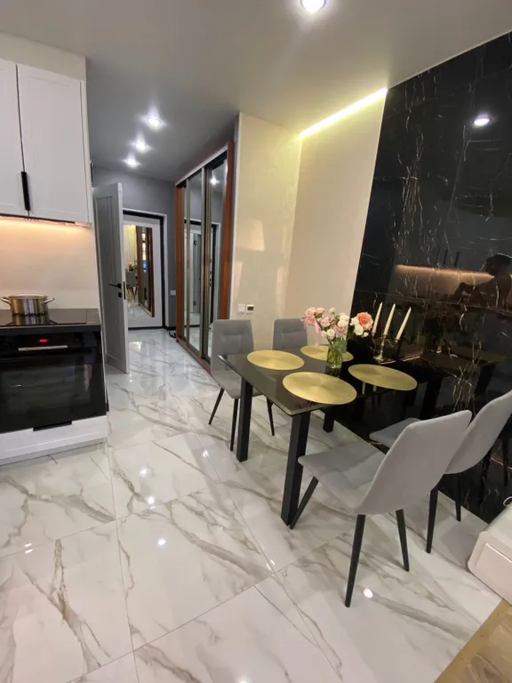 Уютная квартира с дизайнерским ремонтом рядом с метро