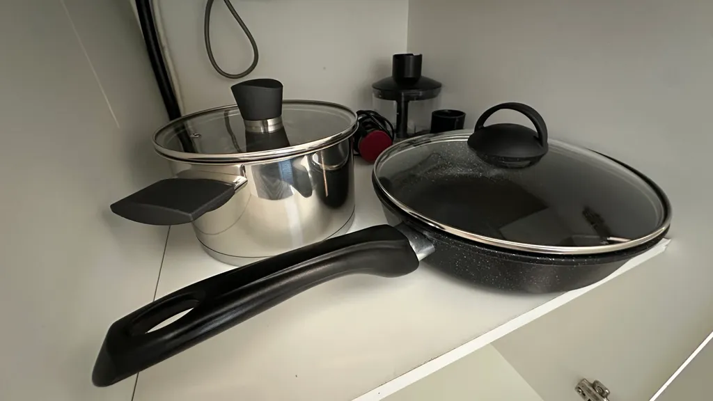 Квартира Апартаменты с балконом и видом на море — Сочи