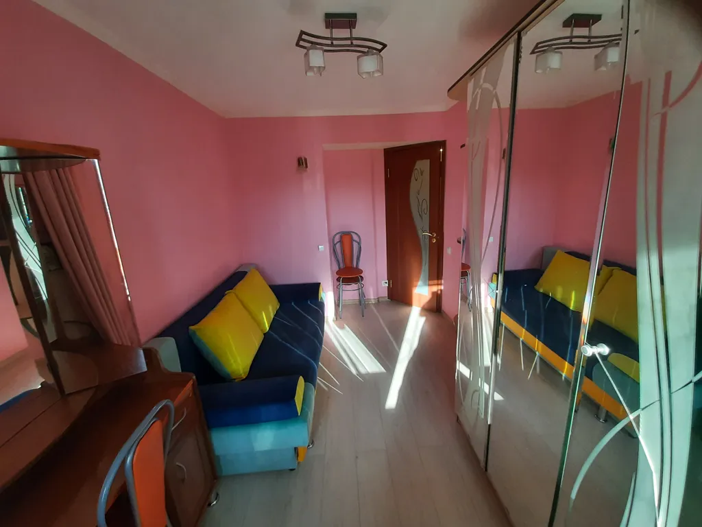 Уютная квартира у метро Козья Слобода и Чаши