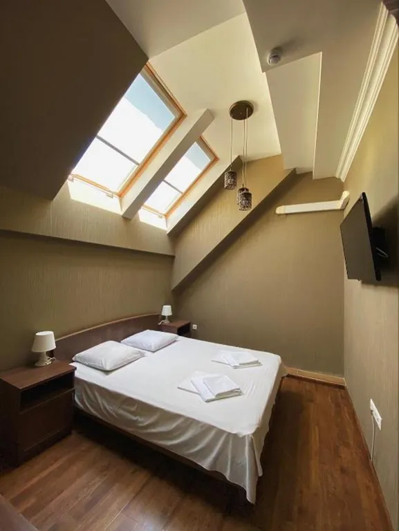 Квартира Квартира Двухместный мансардный номер, центр, 3 мин до моря, центр, парковка — Геленджик